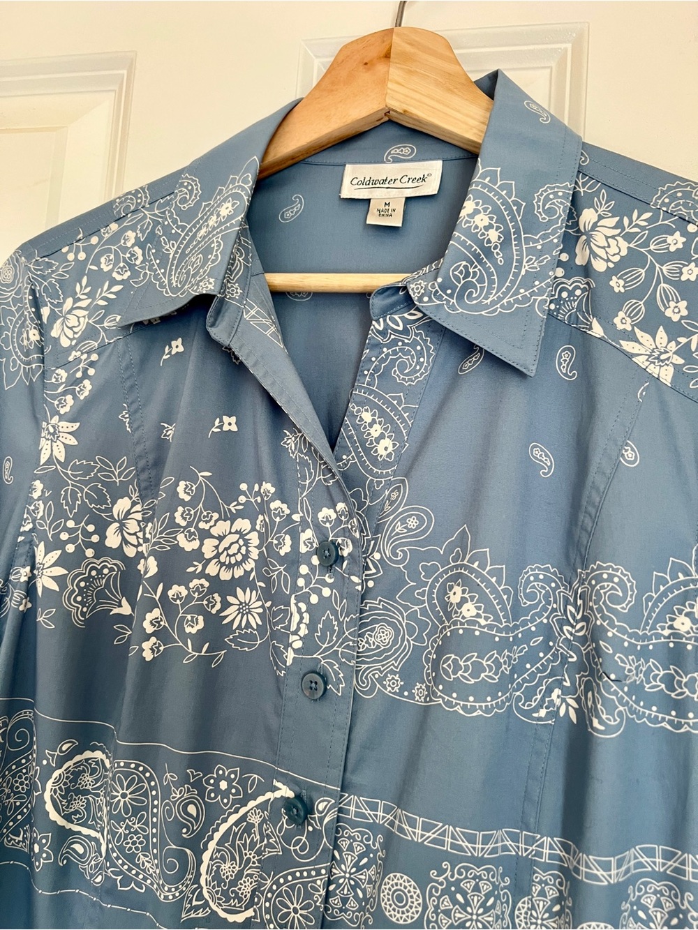 Coldwater Creek Slate Blue Paisley Button-Up Medium - Picture 3 of 9